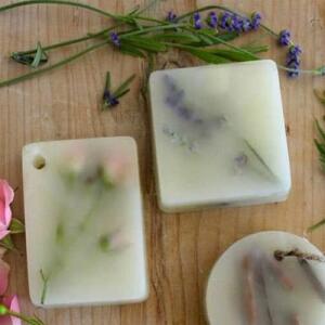 Cách lựa chọn và sử dụng sáp thơm phòng ngủ hiệu quả