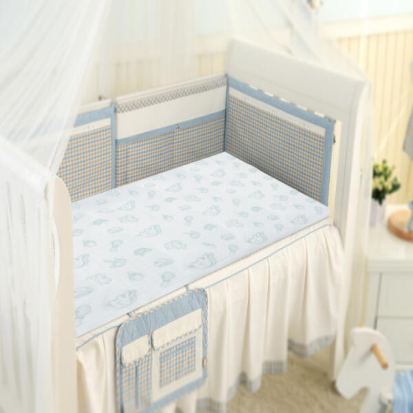 ao-nem-tre-em-pompoms-main-thumb