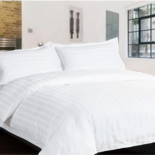 chan-ga-goi-khach-san-ke-soc-1