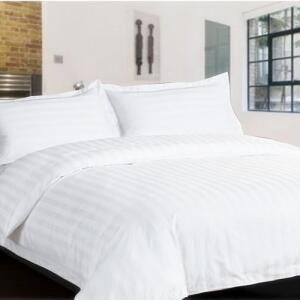 chan-ga-goi-khach-san-ke-soc-1