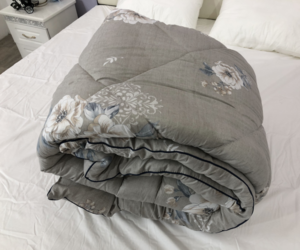 chan-phao-sieu-nhe-thegioidemviet-02 Chăn phao lỗng vũ siêu nhẹ