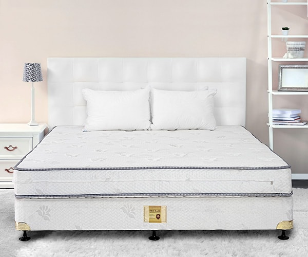 Divan kệ giường cao cấp Hanvico có vải bọc cùng màu với màu áo đệm. Liên hệ 18006301 để đặt hàng.