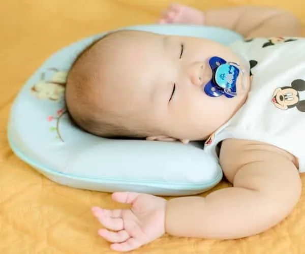 Trẻ sơ sinh ngủ bao nhiêu tiếng một ngày là đủ - mẹ nhất định phải biết
